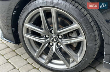 Седан Lexus IS 2013 в 