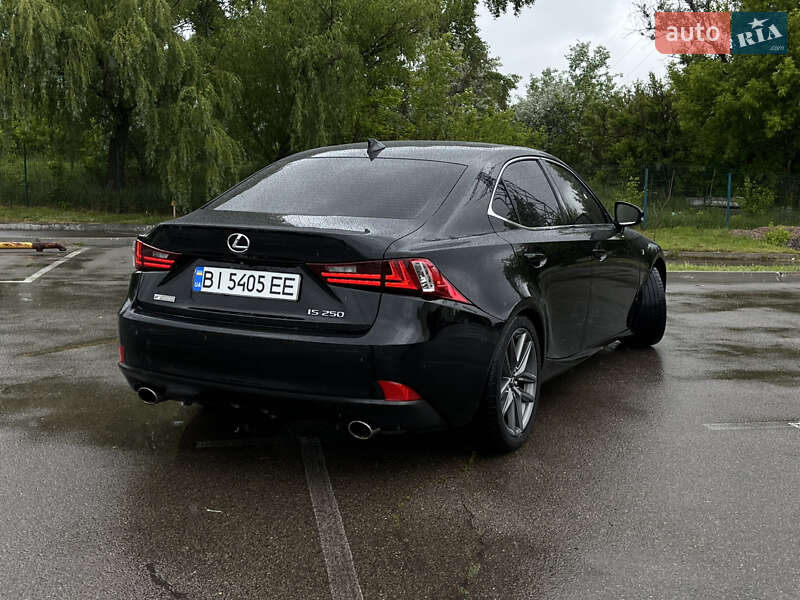 Седан Lexus IS 2014 в Киеве