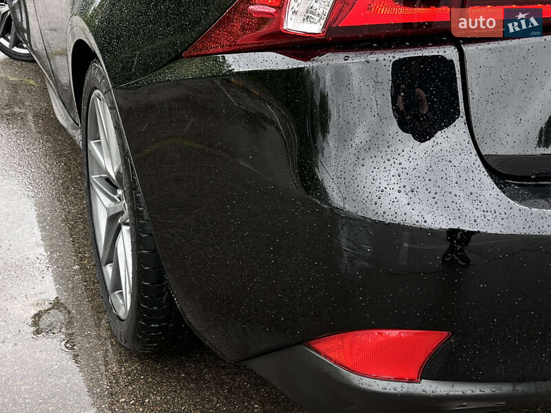 Седан Lexus IS 2014 в Киеве