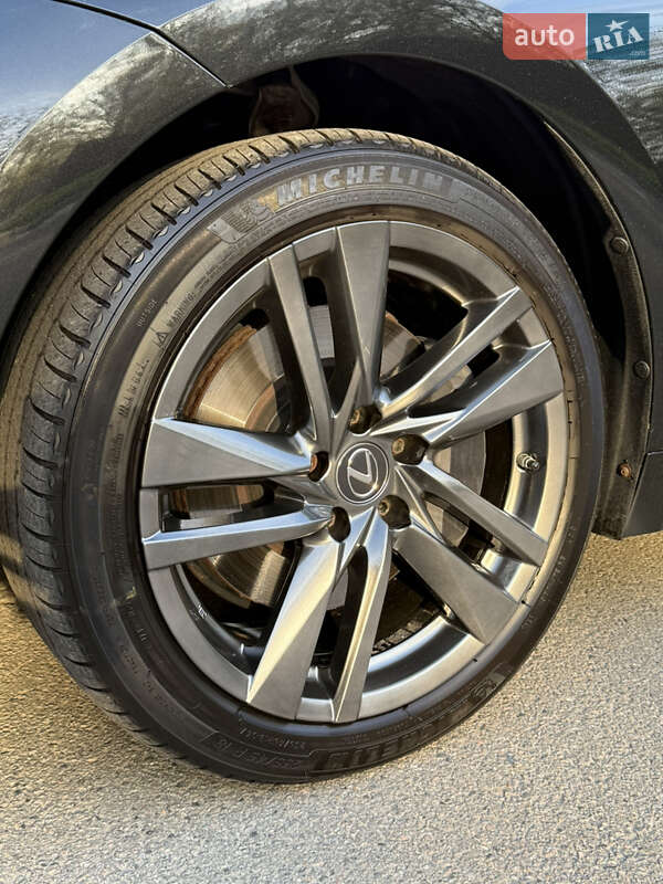 Седан Lexus IS 2021 в Харькове