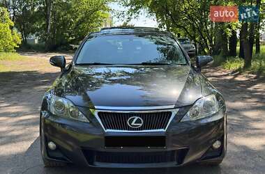 Седан Lexus IS 2012 в 