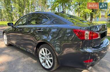 Седан Lexus IS 2012 в 