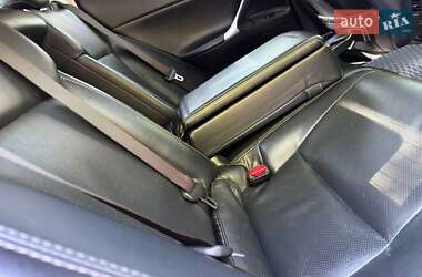 Седан Lexus IS 2012 в 