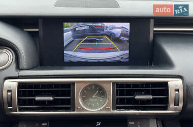 Седан Lexus IS 2014 в 