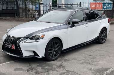 Lexus IS 2016