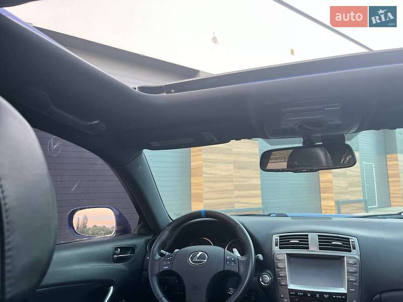 Седан Lexus IS 2008 в Києві