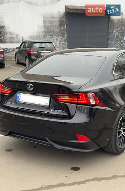 Седан Lexus IS 2014 в 
