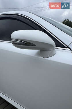 Седан Lexus IS 2012 в 