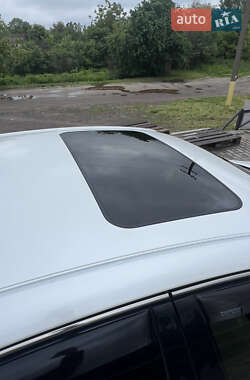 Седан Lexus IS 2012 в 