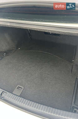 Седан Lexus IS 2012 в 