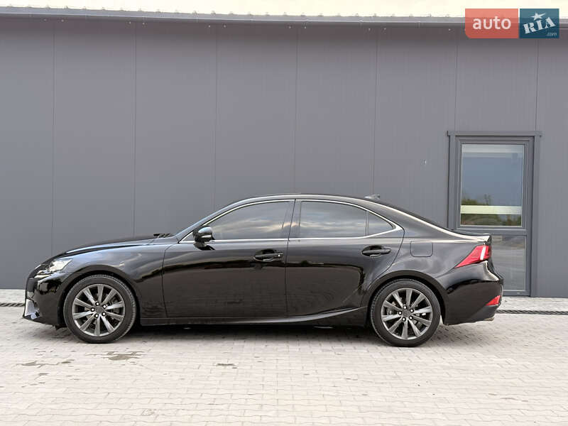 Седан Lexus IS 2014 в Тернополе