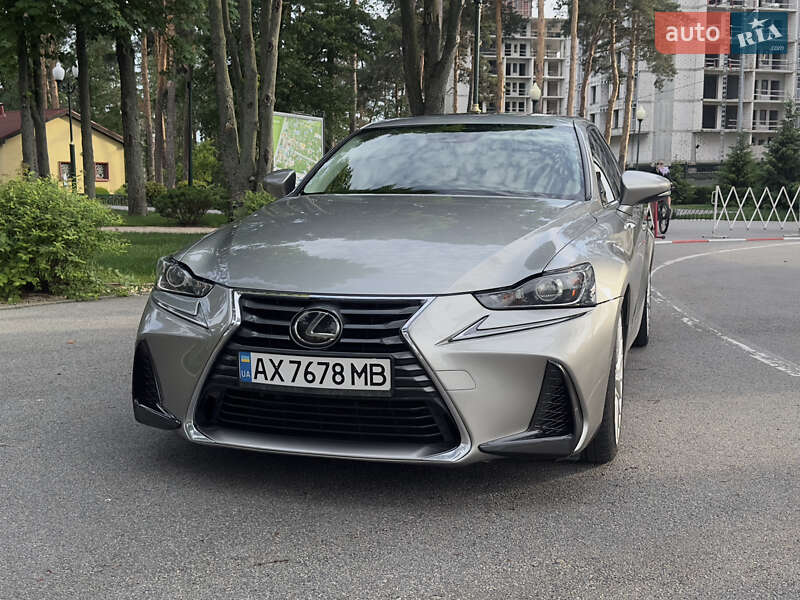 Седан Lexus IS 2017 в Харкові