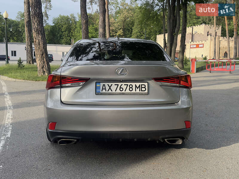 Седан Lexus IS 2017 в Харкові