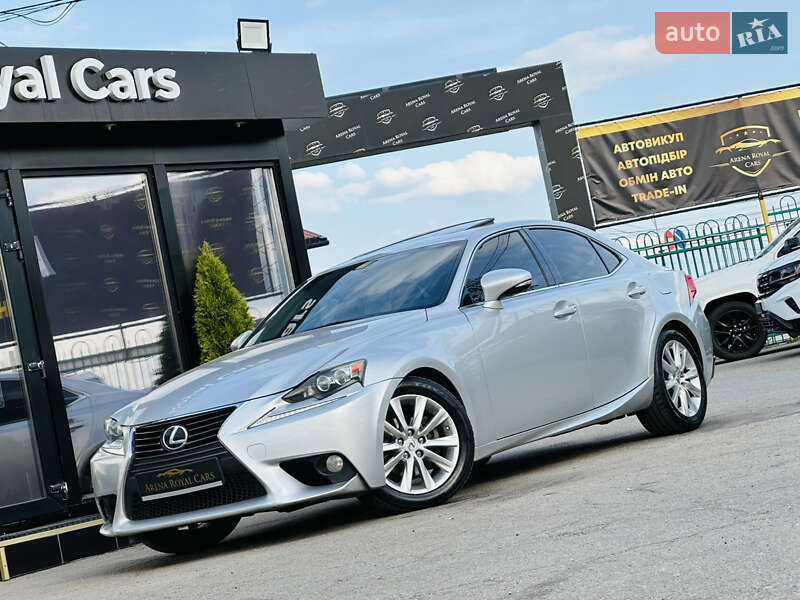 Lexus IS 2013
