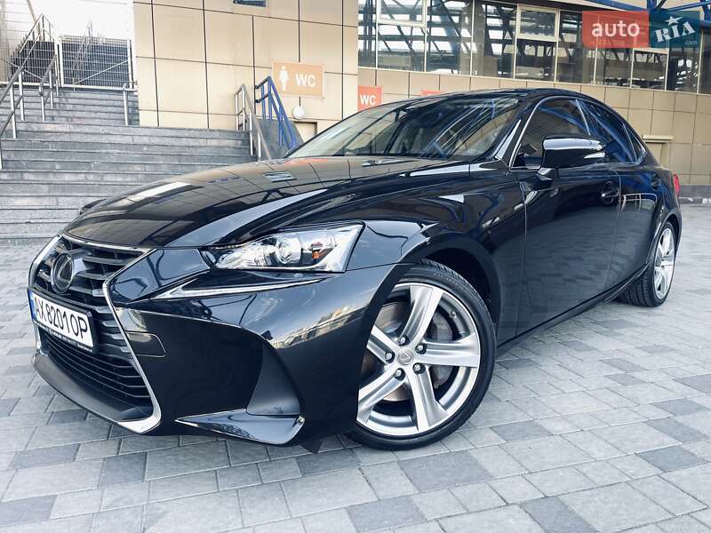 Седан Lexus IS 2017 в Києві