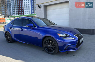 Седан Lexus IS 2016 в Ивано-Франковске