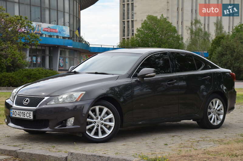 Седан Lexus IS 2010 в Харькове