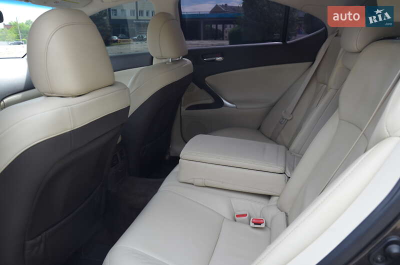 Седан Lexus IS 2010 в Харькове