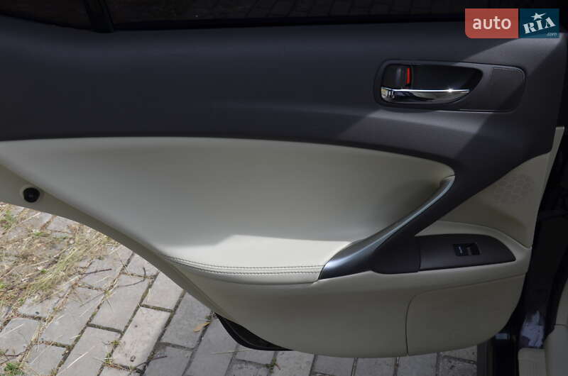 Седан Lexus IS 2010 в Харькове