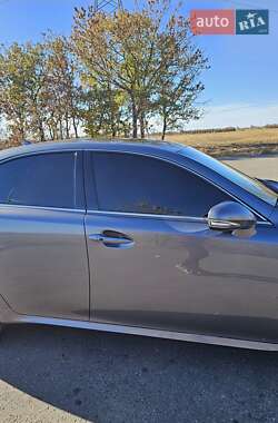 Седан Lexus IS 2012 в 