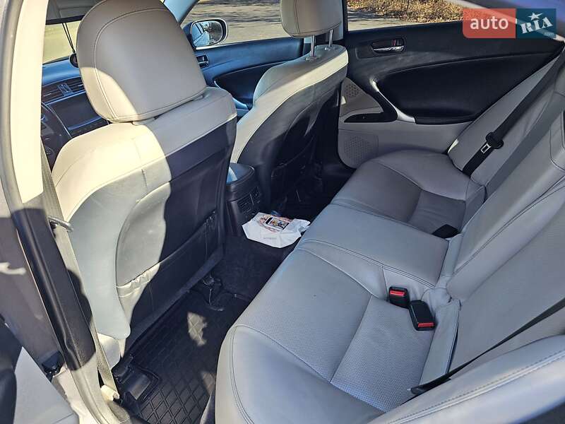 Седан Lexus IS 2012 в Одессе