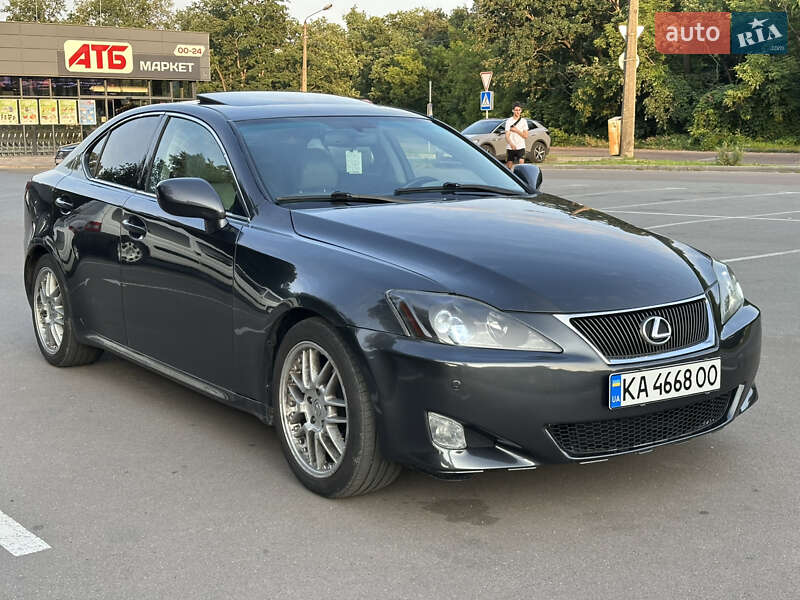 Lexus IS 2005