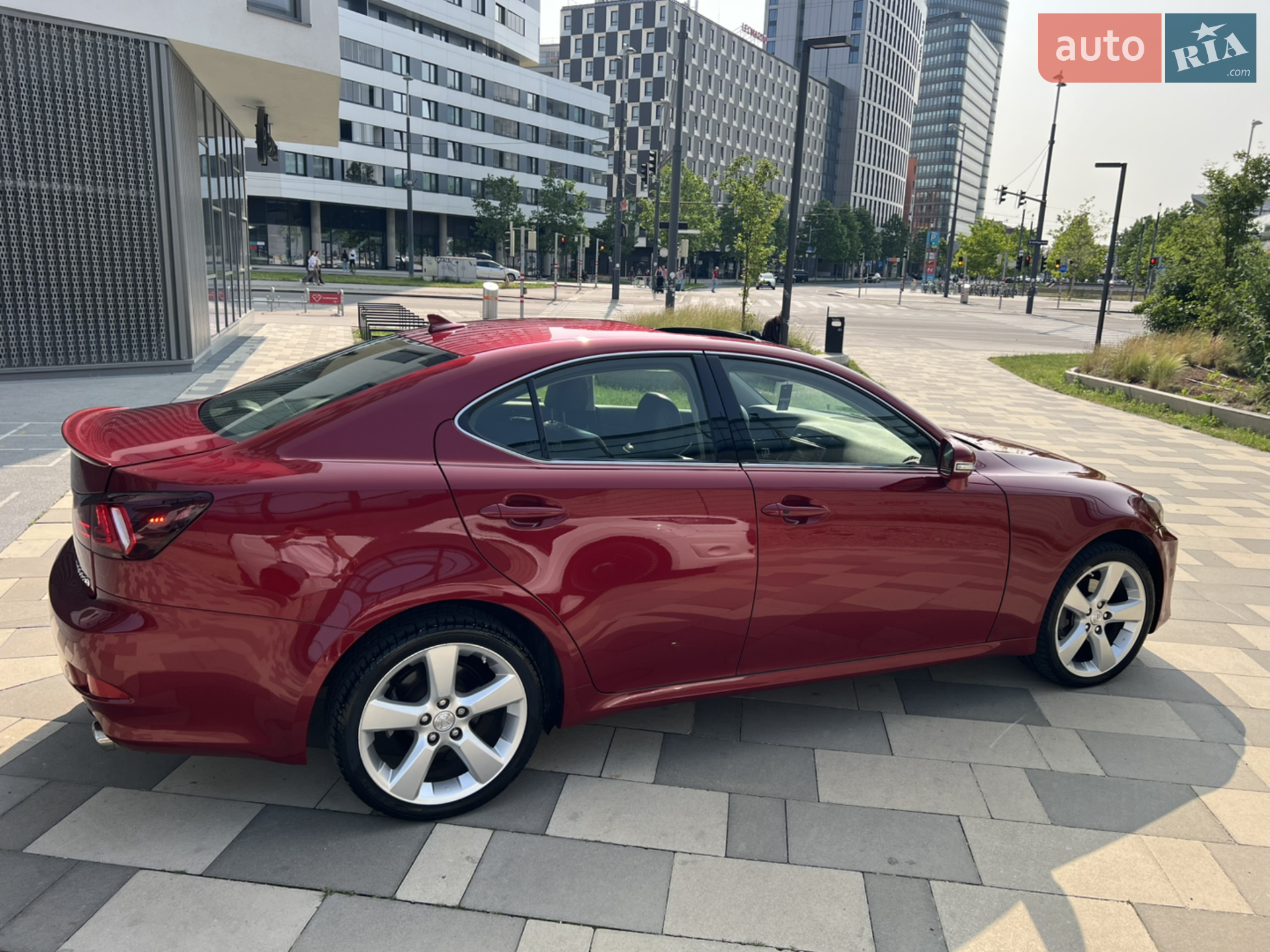 2012 Lexus IS - мініатюра 7