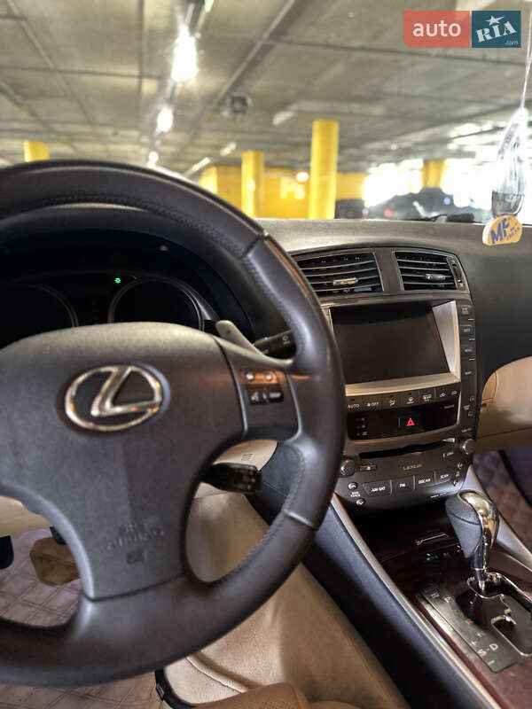 Седан Lexus IS 2006 в Києві
