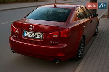 Седан Lexus IS 2008 в 