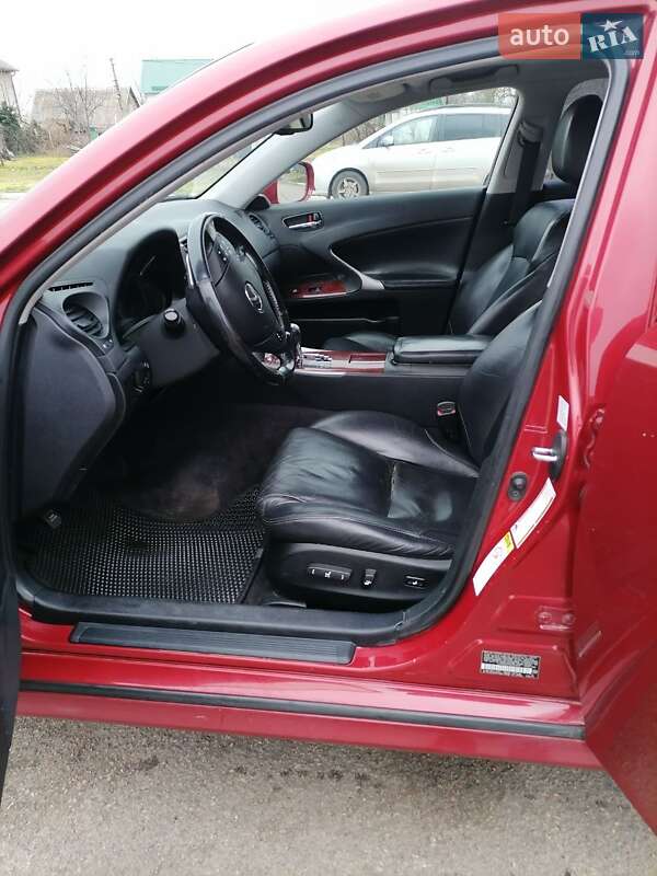 Седан Lexus IS 2008 в Ізмаїлі