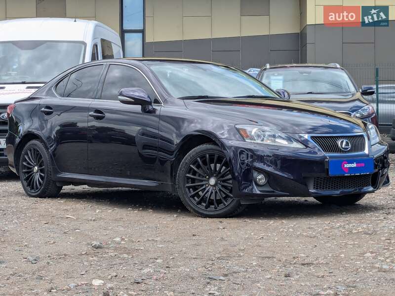 Седан Lexus IS 2011 в Києві