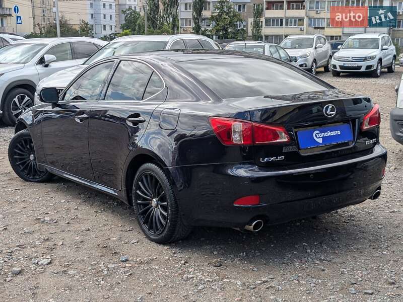 Седан Lexus IS 2011 в Києві