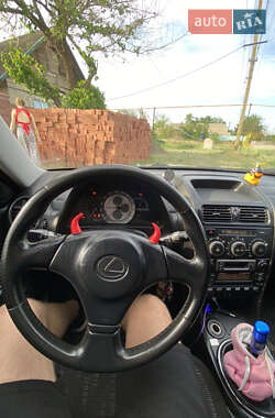 Седан Lexus IS 1999 в 