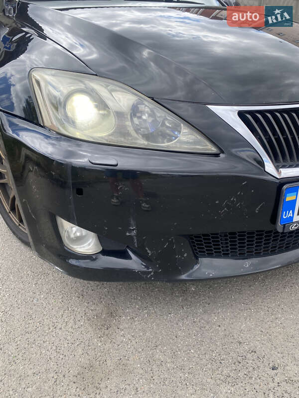 Седан Lexus IS 2007 в Киеве