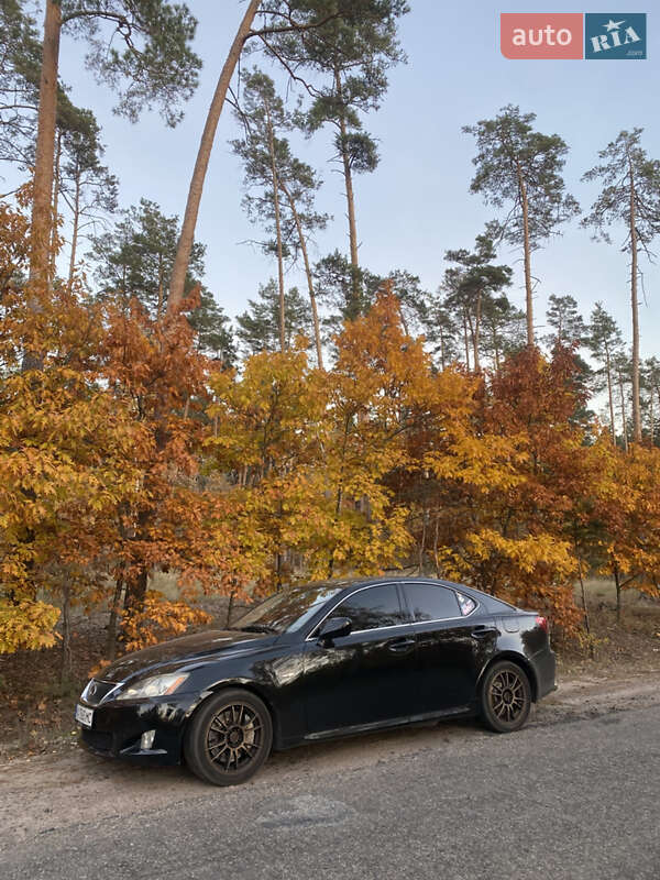Седан Lexus IS 2007 в Киеве