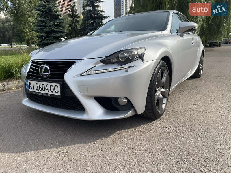 Lexus IS 2014