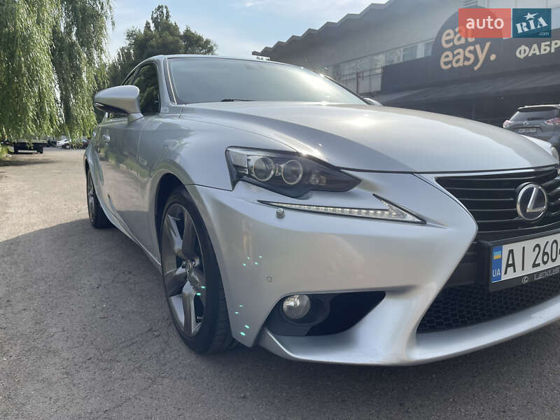 Седан Lexus IS 2014 в Киеве