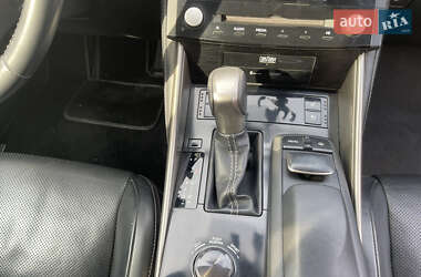 Седан Lexus IS 2014 в 