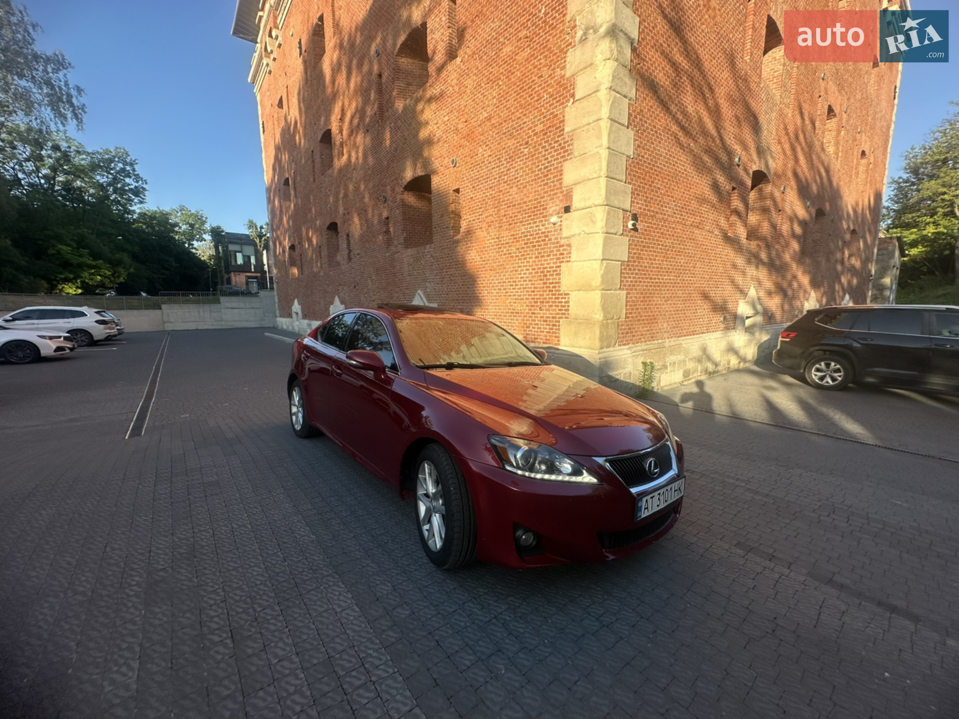 2011 Lexus IS - мініатюра 3