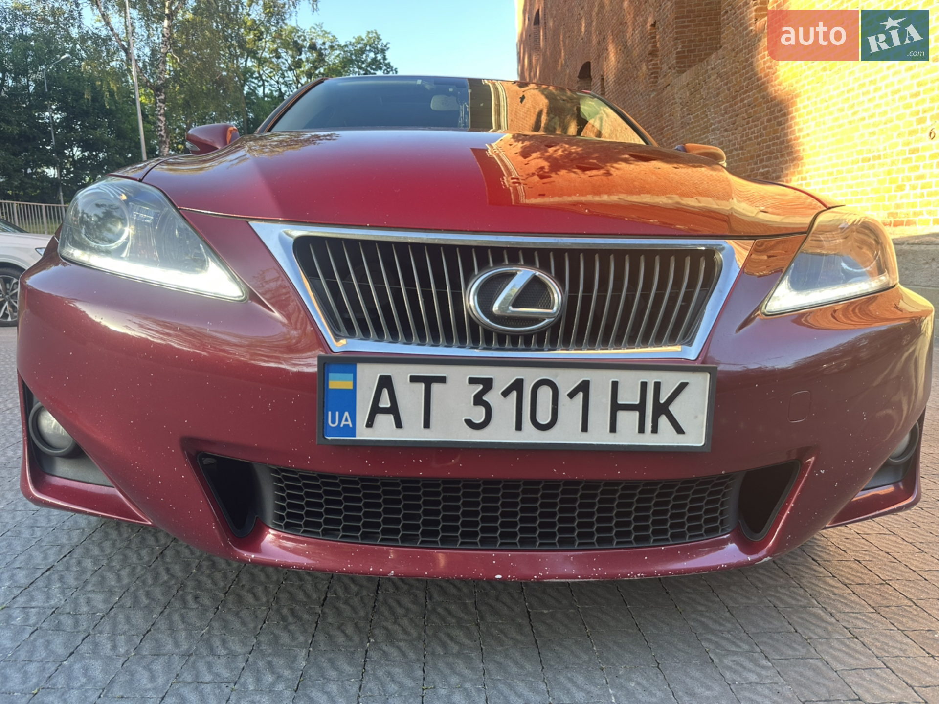 2011 Lexus IS - мініатюра 9