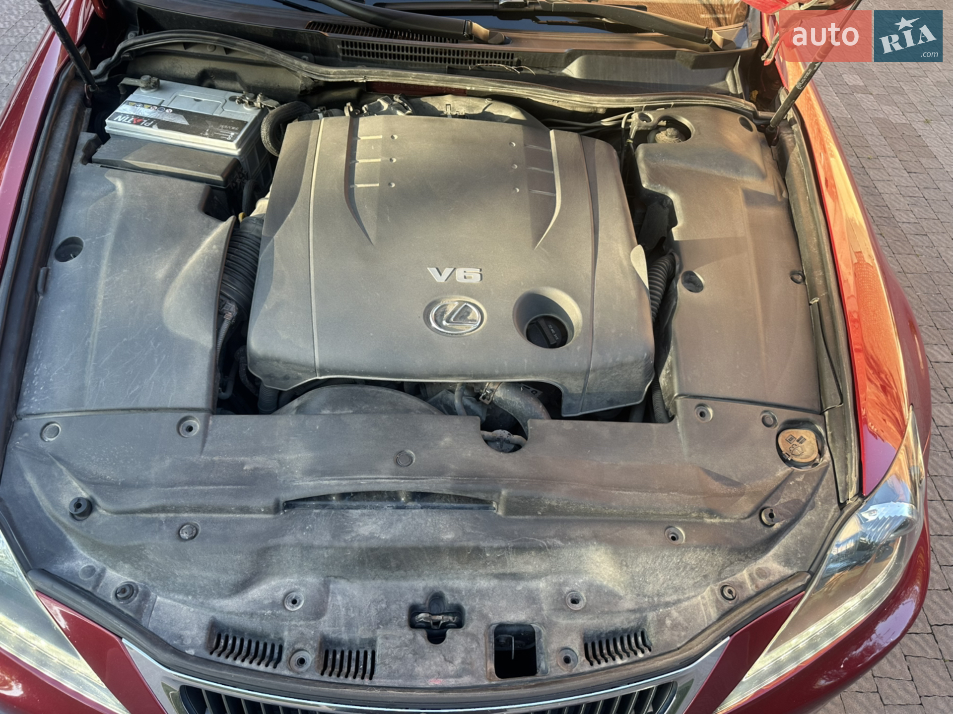 2011 Lexus IS - мініатюра 11