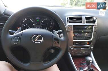 Седан Lexus IS 2007 в Новгород-Северском