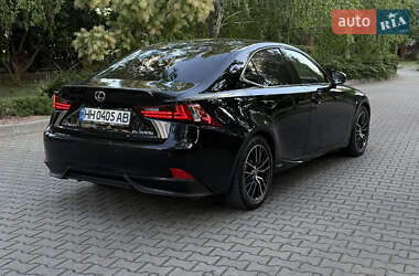 Седан Lexus IS 2014 в 
