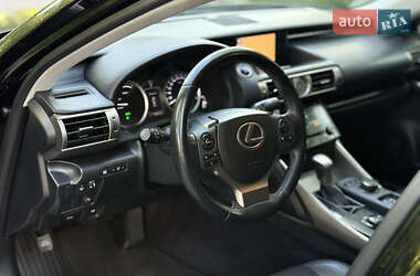 Седан Lexus IS 2014 в 