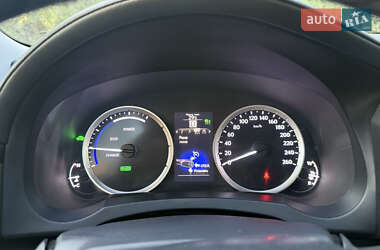 Седан Lexus IS 2013 в 