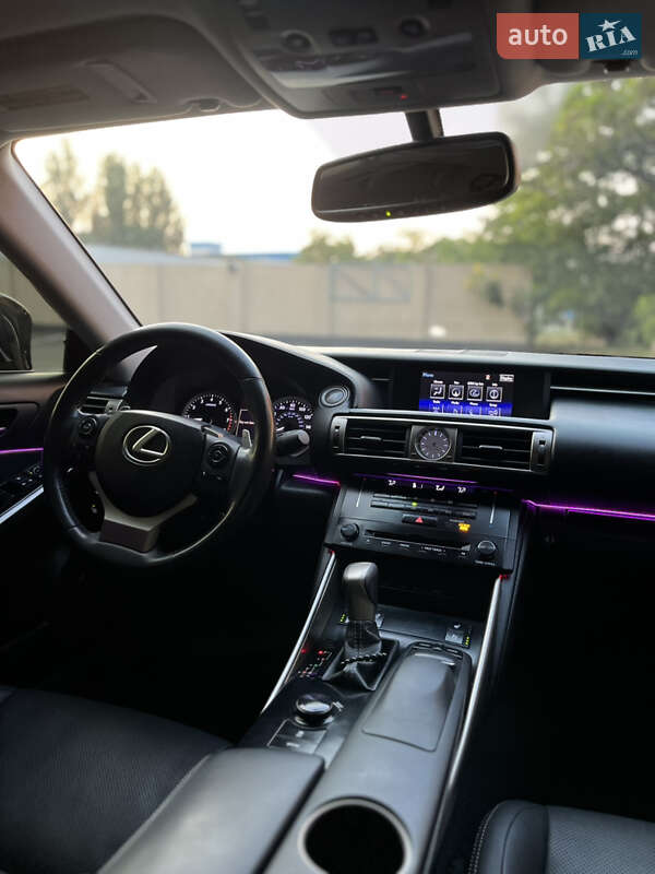 Седан Lexus IS 2013 в Одессе