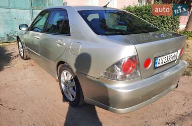 Седан Lexus IS 1999 в 