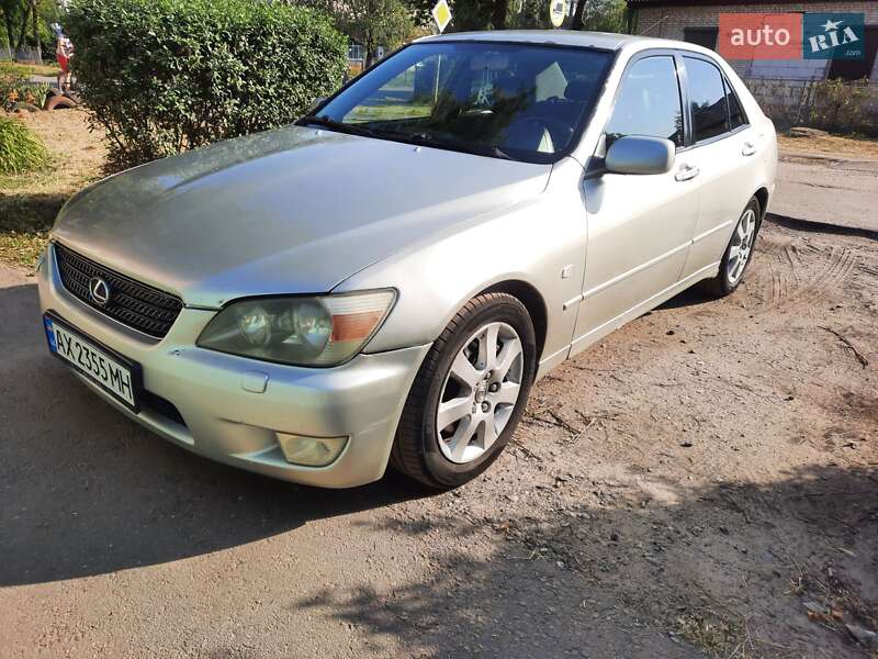 Lexus IS 1999