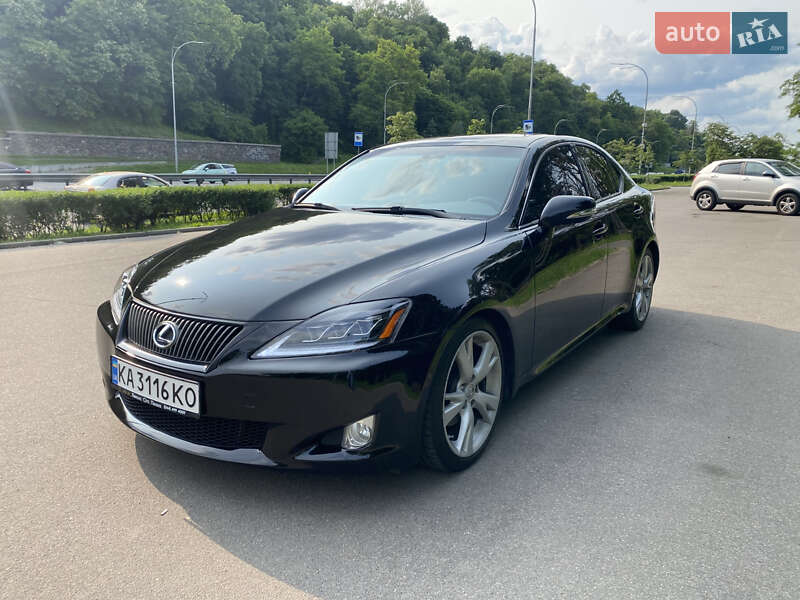 Седан Lexus IS 2008 в Киеве