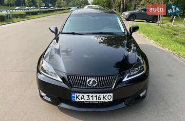 Седан Lexus IS 2008 в Киеве